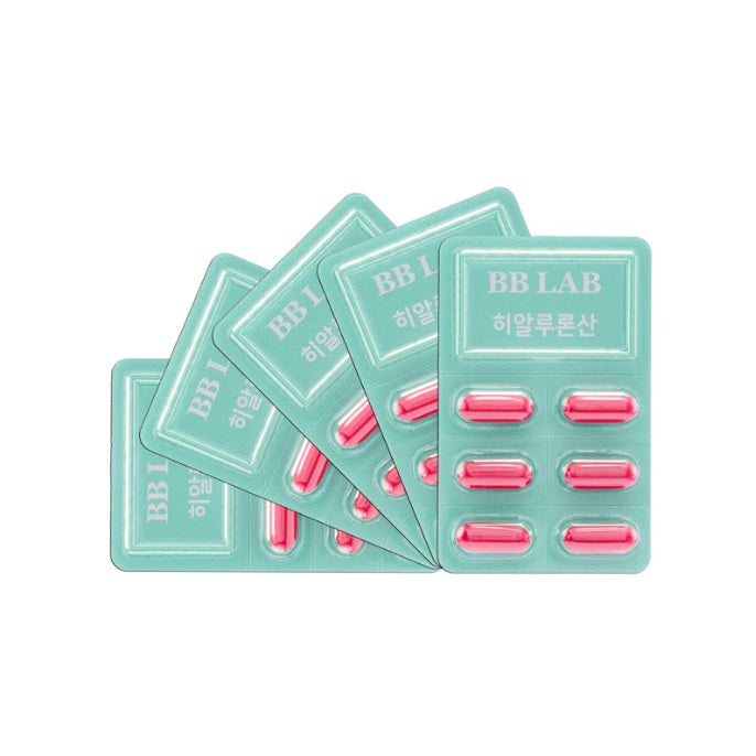 П’ять пластинок з червоними капсулами колагену BB Lab Hyaluronic Acid на білому фоні